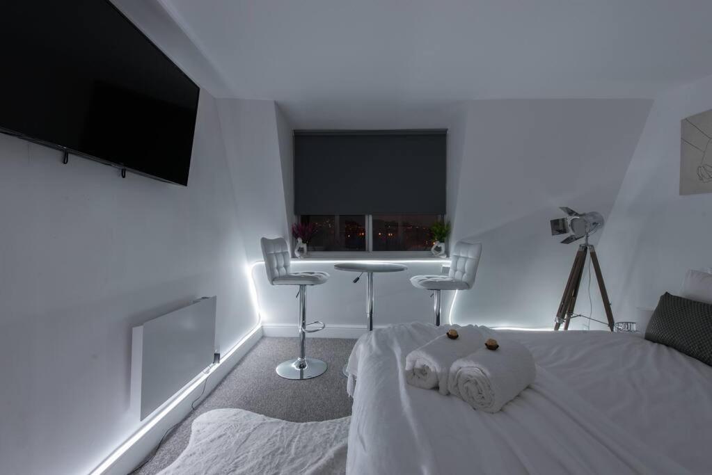 Parade Gardens Boutique Apartments- Central, Grade I Listed, 4K Tvs, Hidden Views Бат Экстерьер фото
